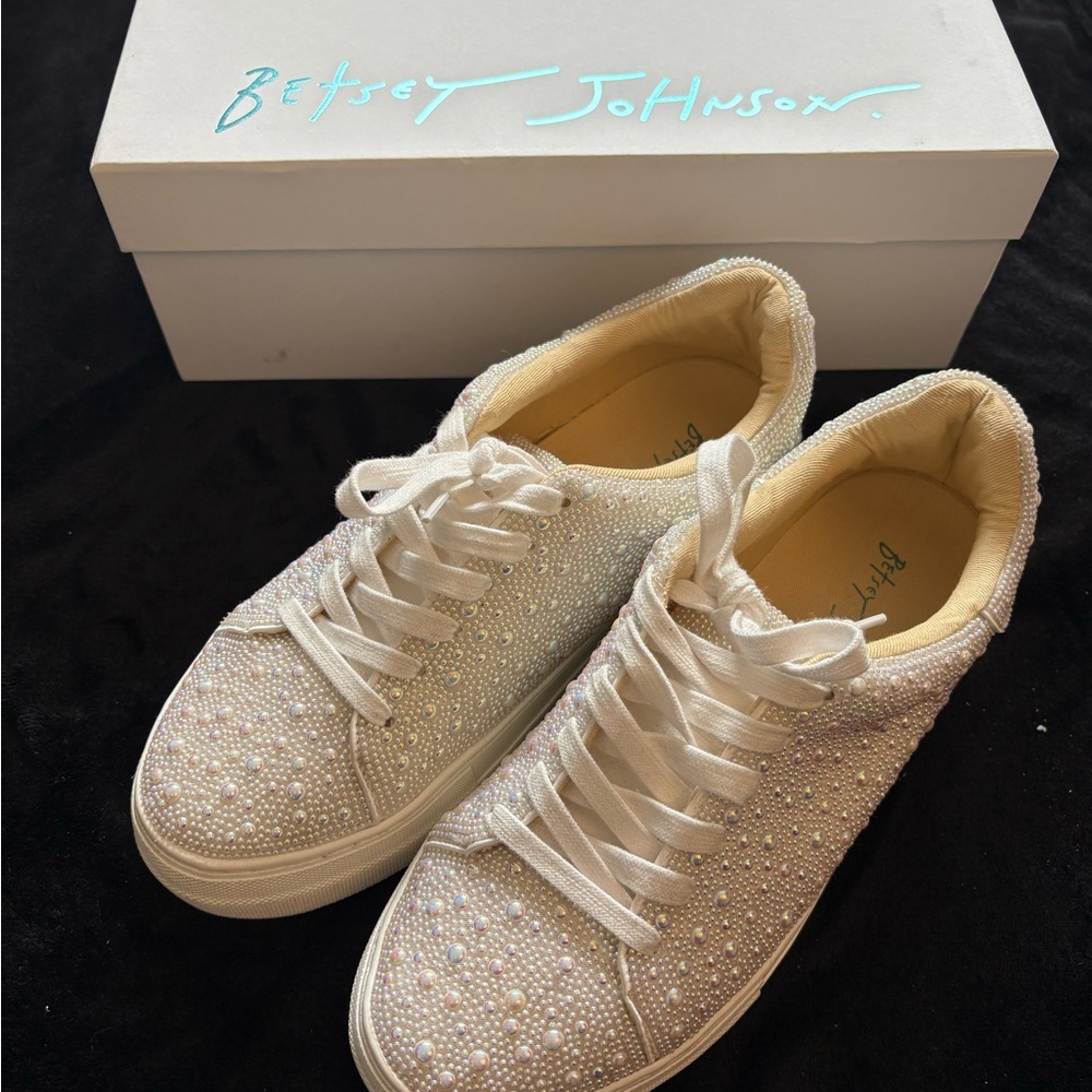 Betsey Johnson SIDNY sneakers - pearl